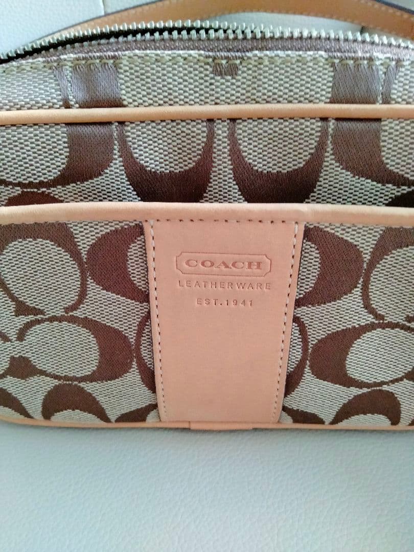 【美品未使用】』COACH ウエストポーチ シグネチャー ベージュ キャンバス