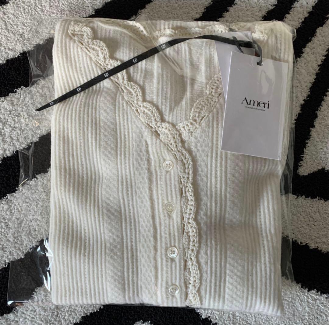 AMERI UND PIN TUCK LACE LIKE KNIT TOP新品