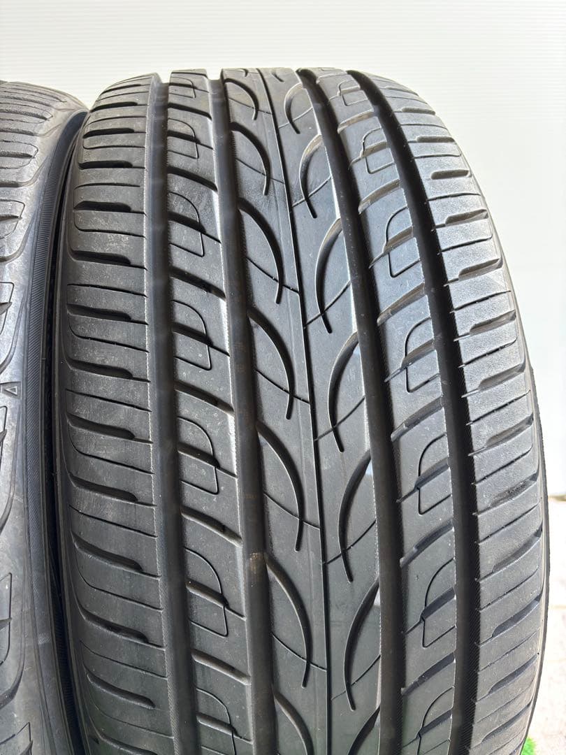 ①【国産バリ溝・送料無料‼️】 235/40r19 ヨコハマAVID エンビガー