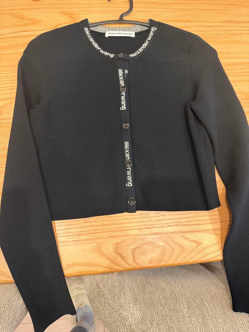 alexanderwang ロゴ入り黒カーディガン