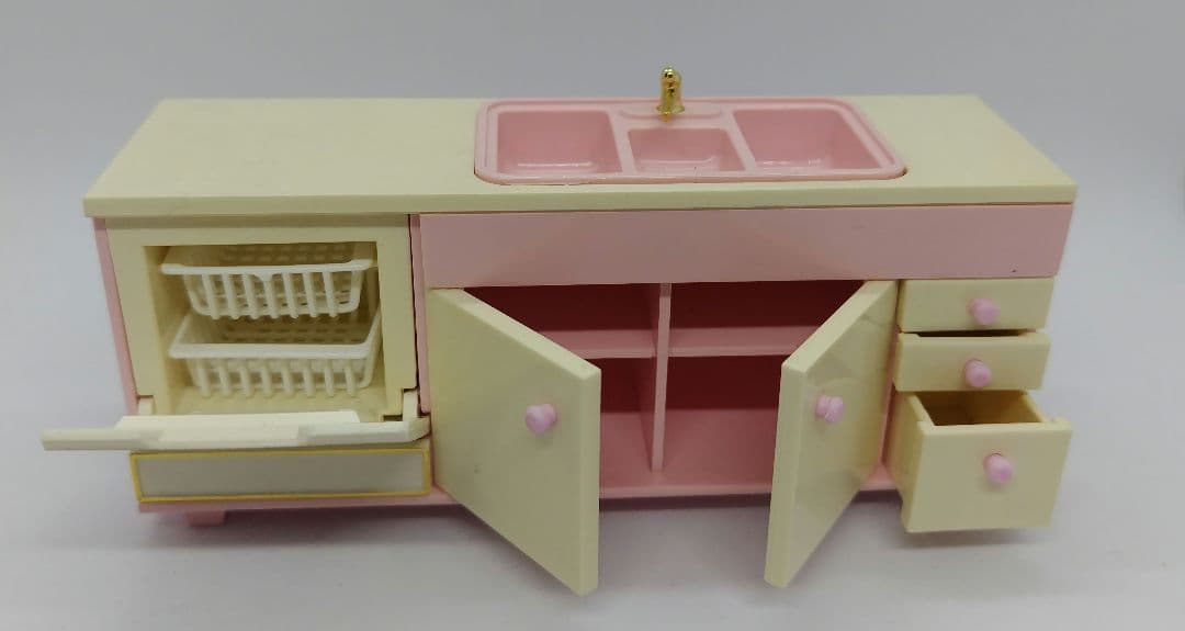Tomy smaller s　ドールハウスミニチュア家具日本製