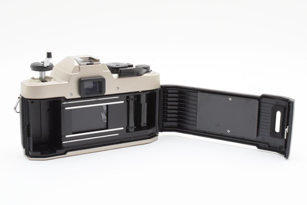 超美品 NIKON ニコン FM10 フィルムカメラ　モルト新品交換済　M929