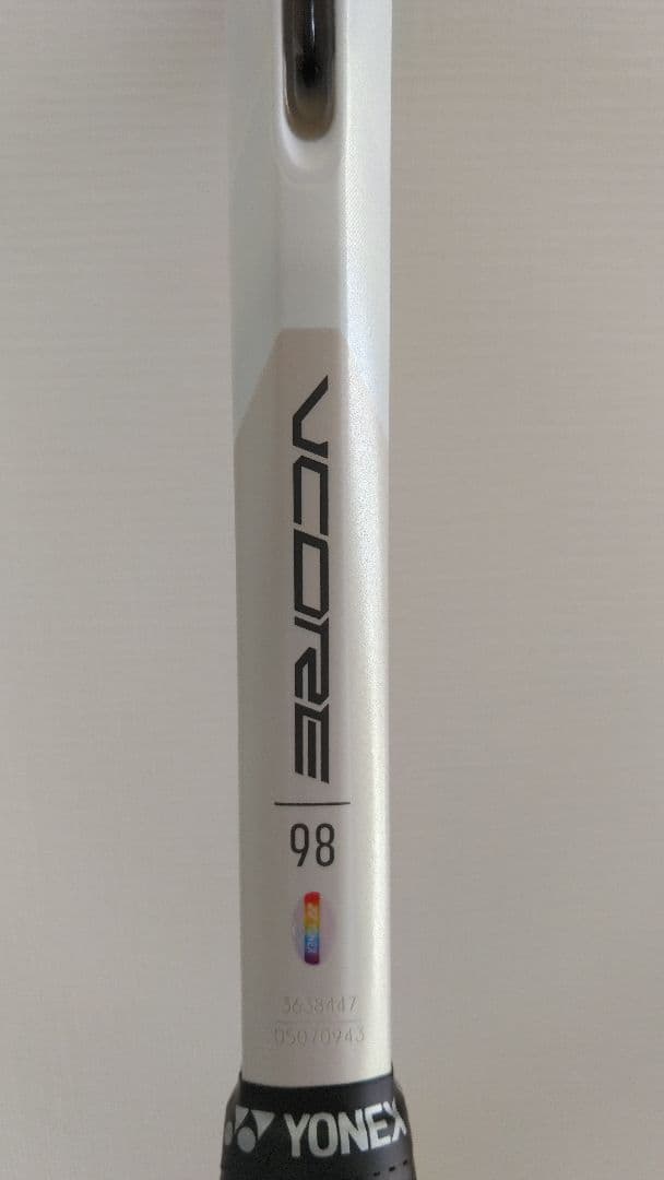 ヨネックス　Vコア98 サンドベージュ　グリップ3
