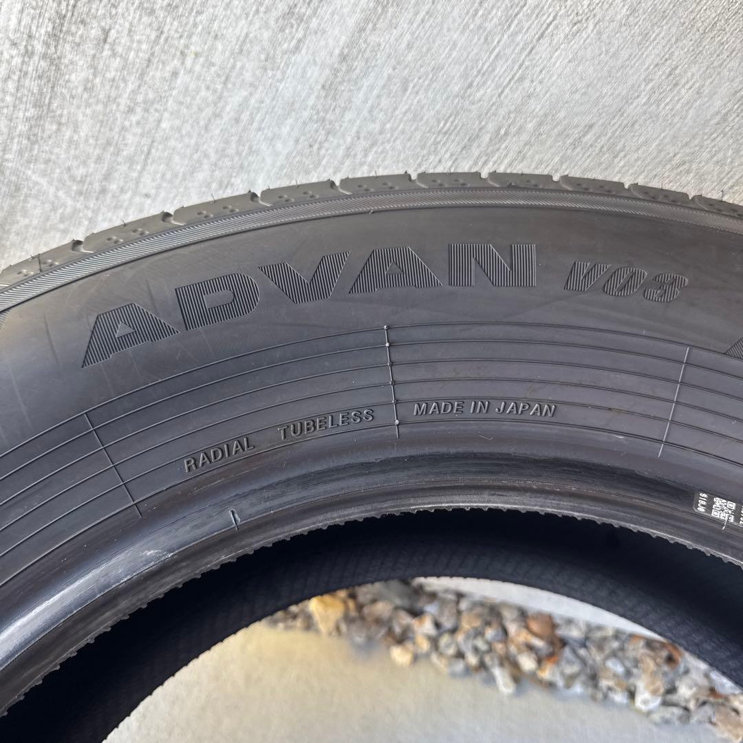 YOKOHAMA ADVAN V03 225/65R17 新車外し アルファード