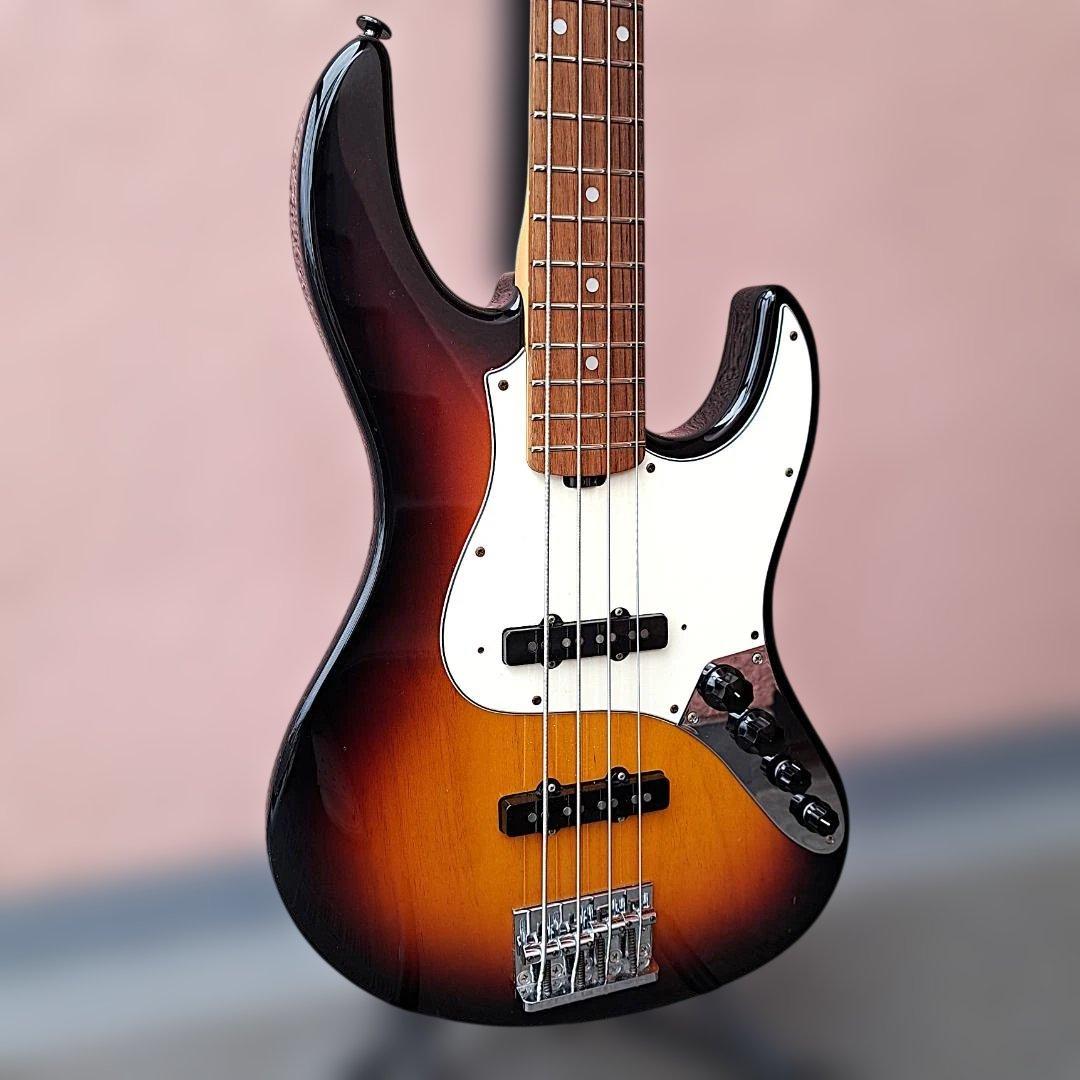■edwards E-AM-120R AMAZE アメイズ エドワーズ ジャズベ