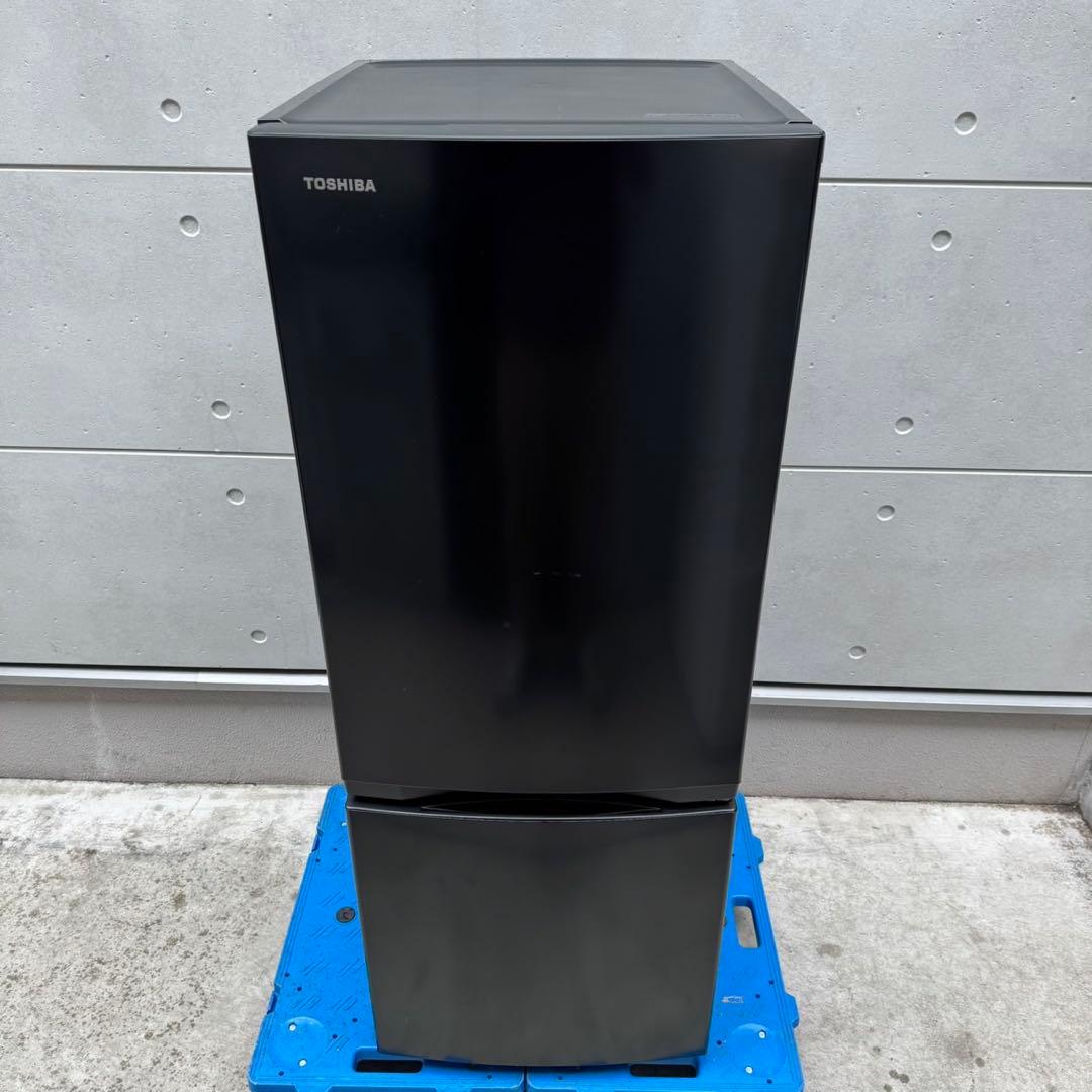 266⭐️2024年製美品★東芝　冷蔵庫　ブラック　黒　自動霜取り　一人暮らし