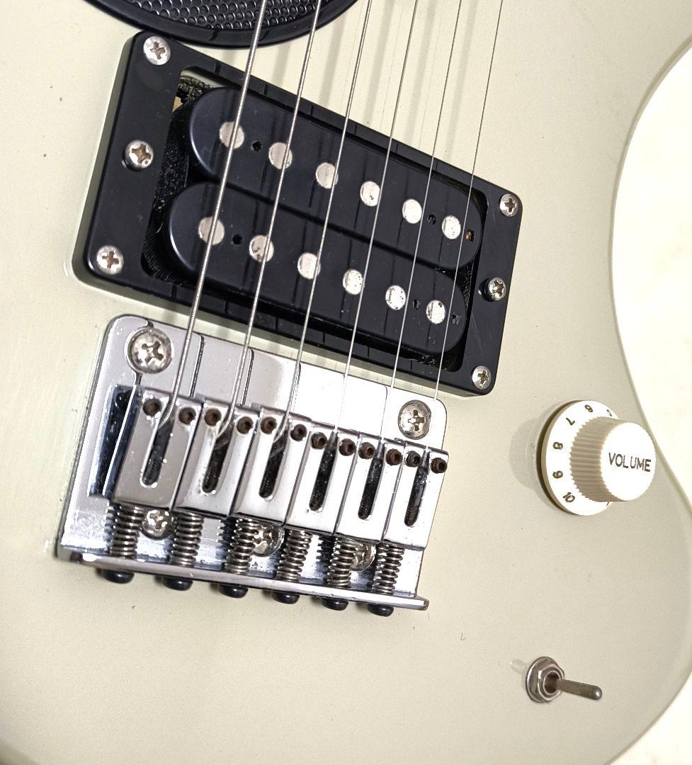 【美品】ZO-3 グレー アンプ内蔵ミニギター 専用ソフトケース付