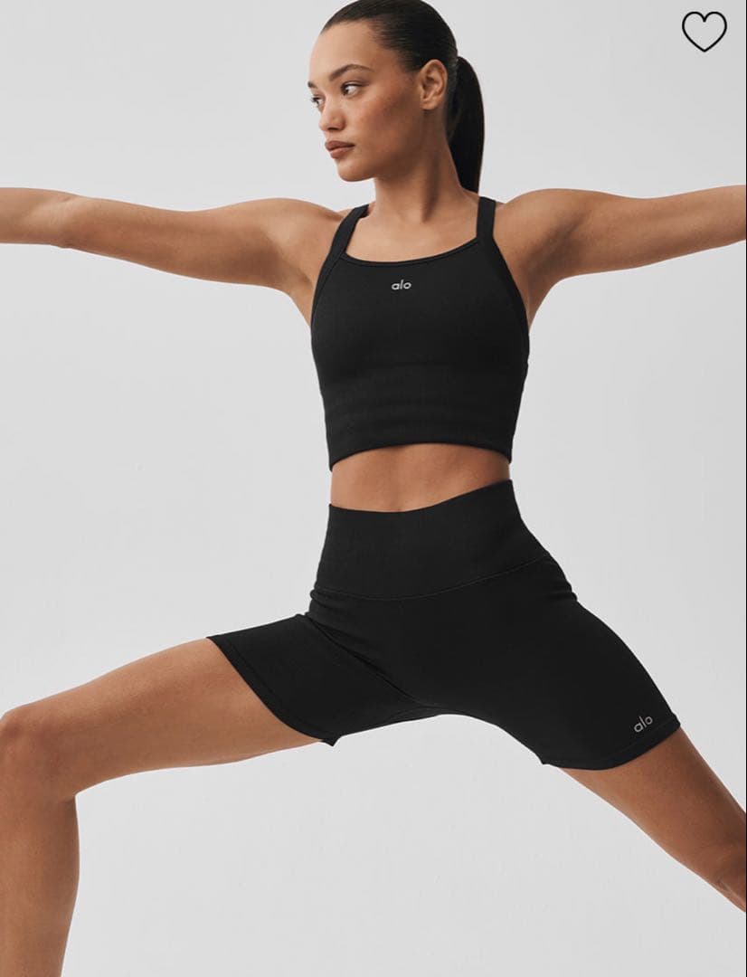 ヨガ・ピラティス alo yoga Seamless Ribbed Favorite Short