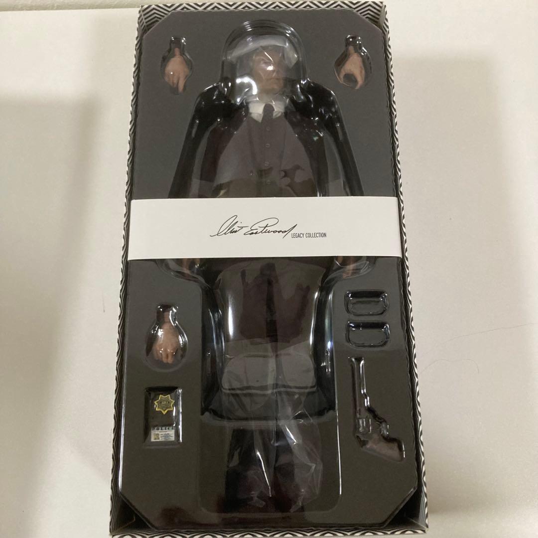 ★新品未使用★ ダーティハリー 1/6スケールフィギュア ハリー・キャラハン
