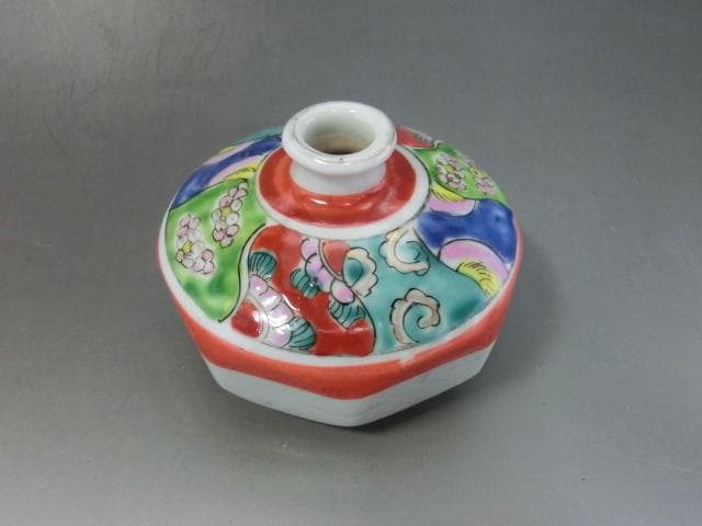 壷■赤絵油壷 花瓶 花器 一輪挿し 八角形 水滴 花唐草 捻子 時代物 骨董品■