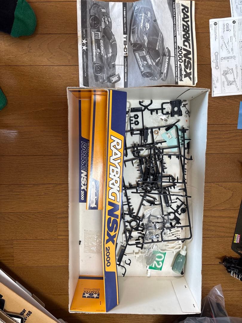 タミヤ TB-01 カーボンシャーシ等OP多数 ジャンク　NSX箱あり