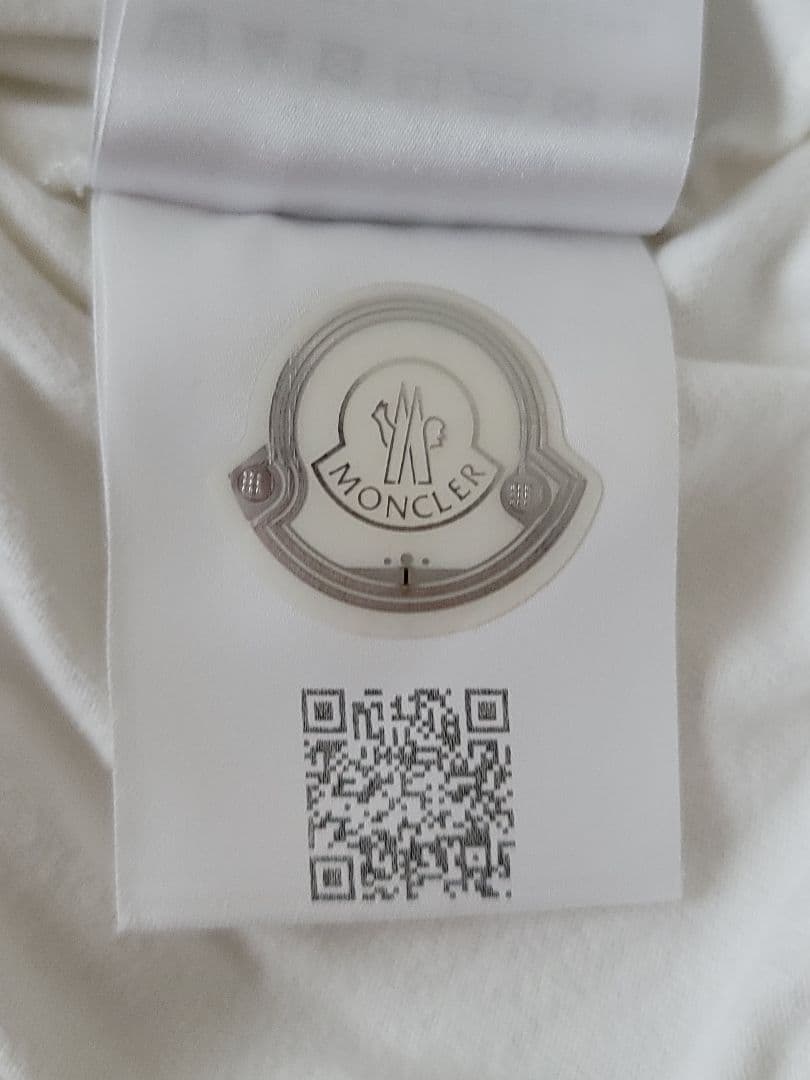 りんりん　MONCLER ホワイト 半袖Tシャツ