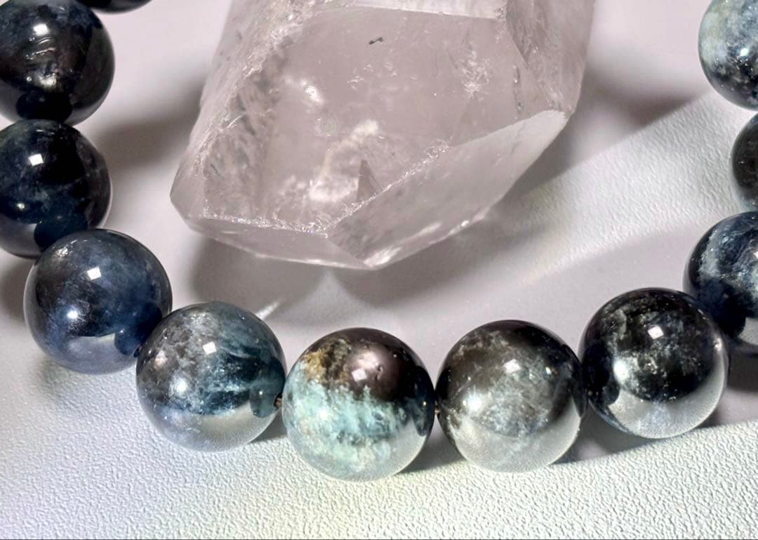 究極品質　超希少幻の逸品　海の精霊の宝物　幻のゴールドブラックスターアクアマリン