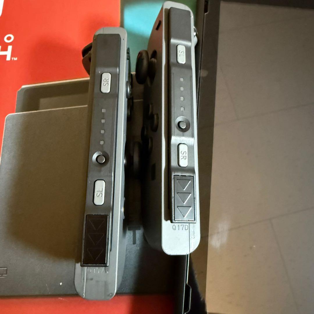 d*2様 Nintendo Switch グレー本体、付属品全てあり