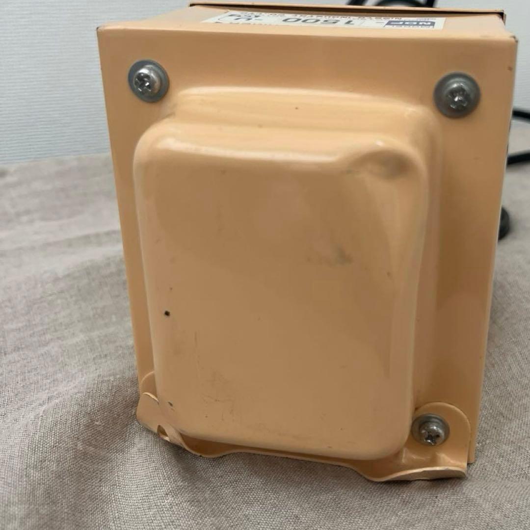変圧器 日章工業 1500W NDF-1500U アメリカ カナダ 熱家電用