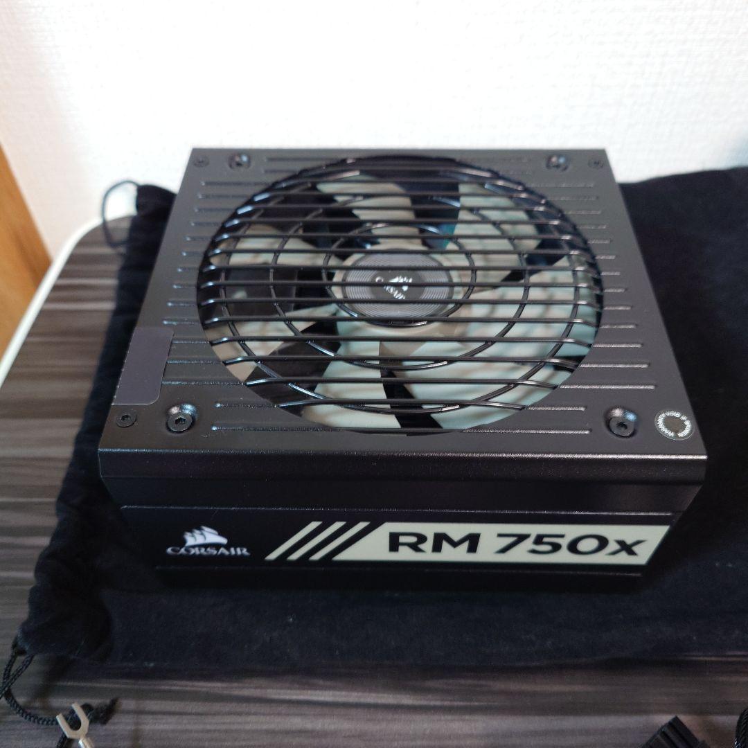 CORSAIR 750W 電源ユニット 80PLUS GOLD RM750x