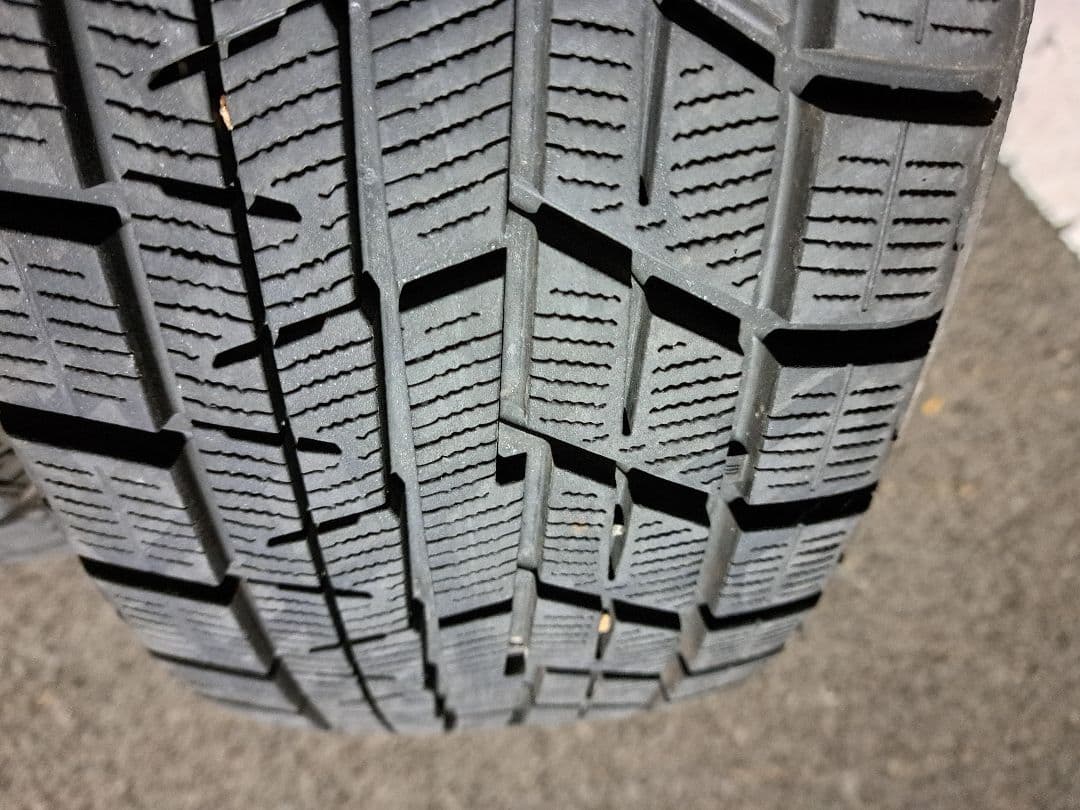 バリ山！195/65R15ゴム質良好22年製！大人気アイスガード！ 送料￥300