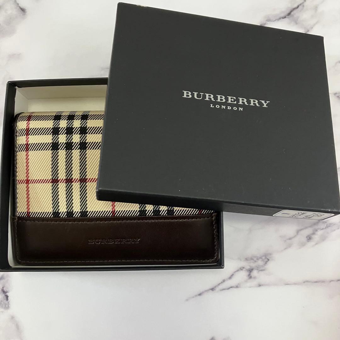 すっぴぃですBURBERRY チェック柄 二つ折り財布