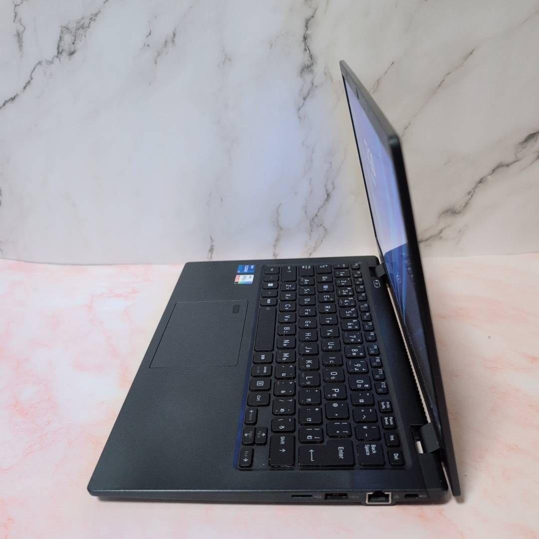 Windowsノート本体 dynabook G83HU i5 1135G7 16GB 256GB FHD