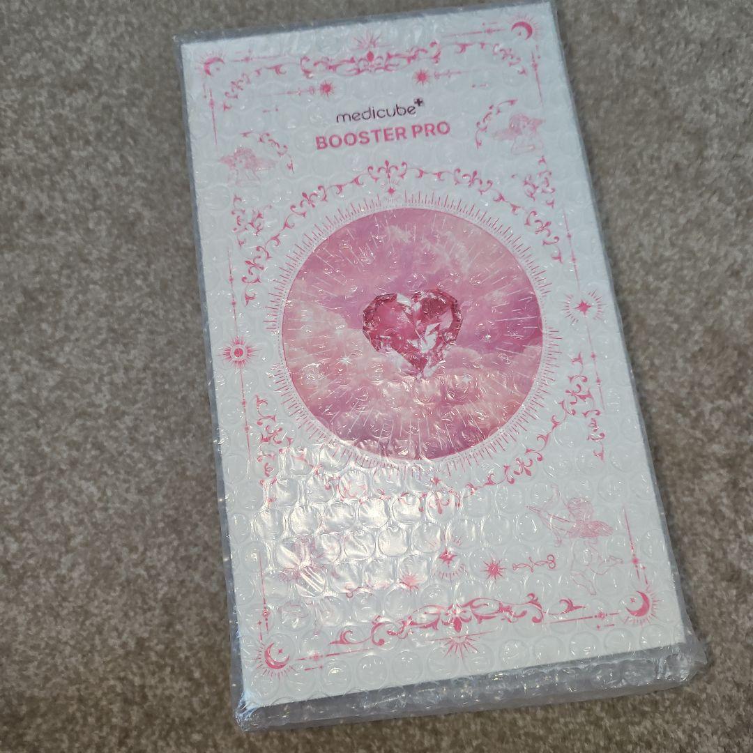 新品 入手困難 medicube ブースタープロ　美顔器　エンジェルエディション