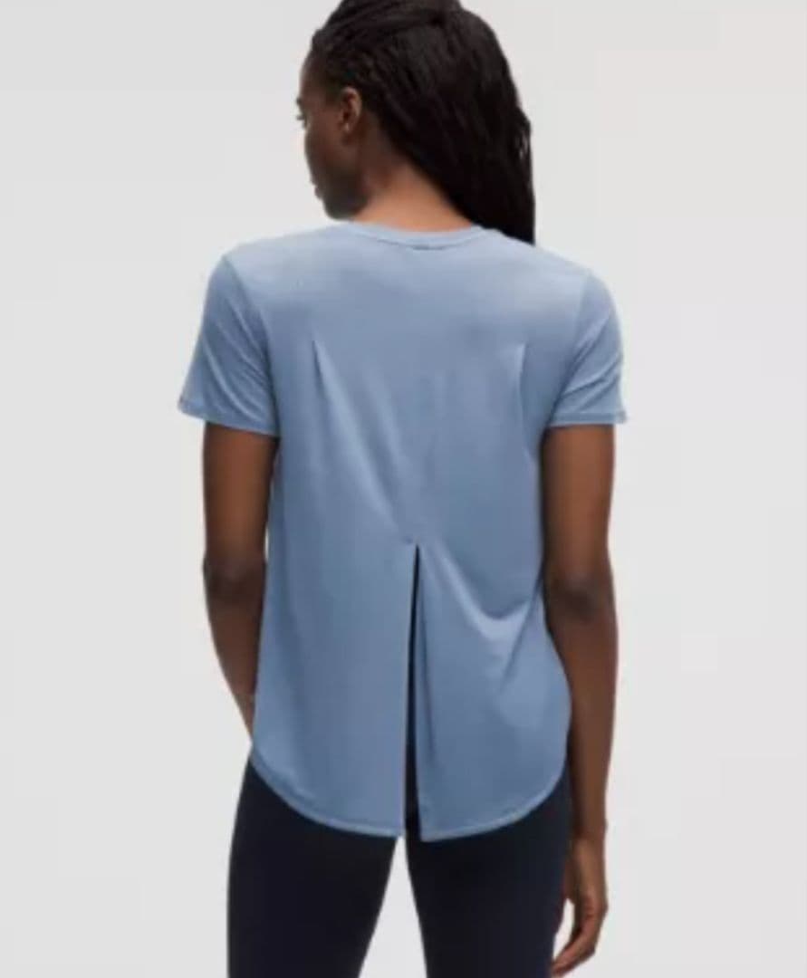 ルルレモン　lululemon　半袖Tシャツ　トレーニング　スプリットバック　М