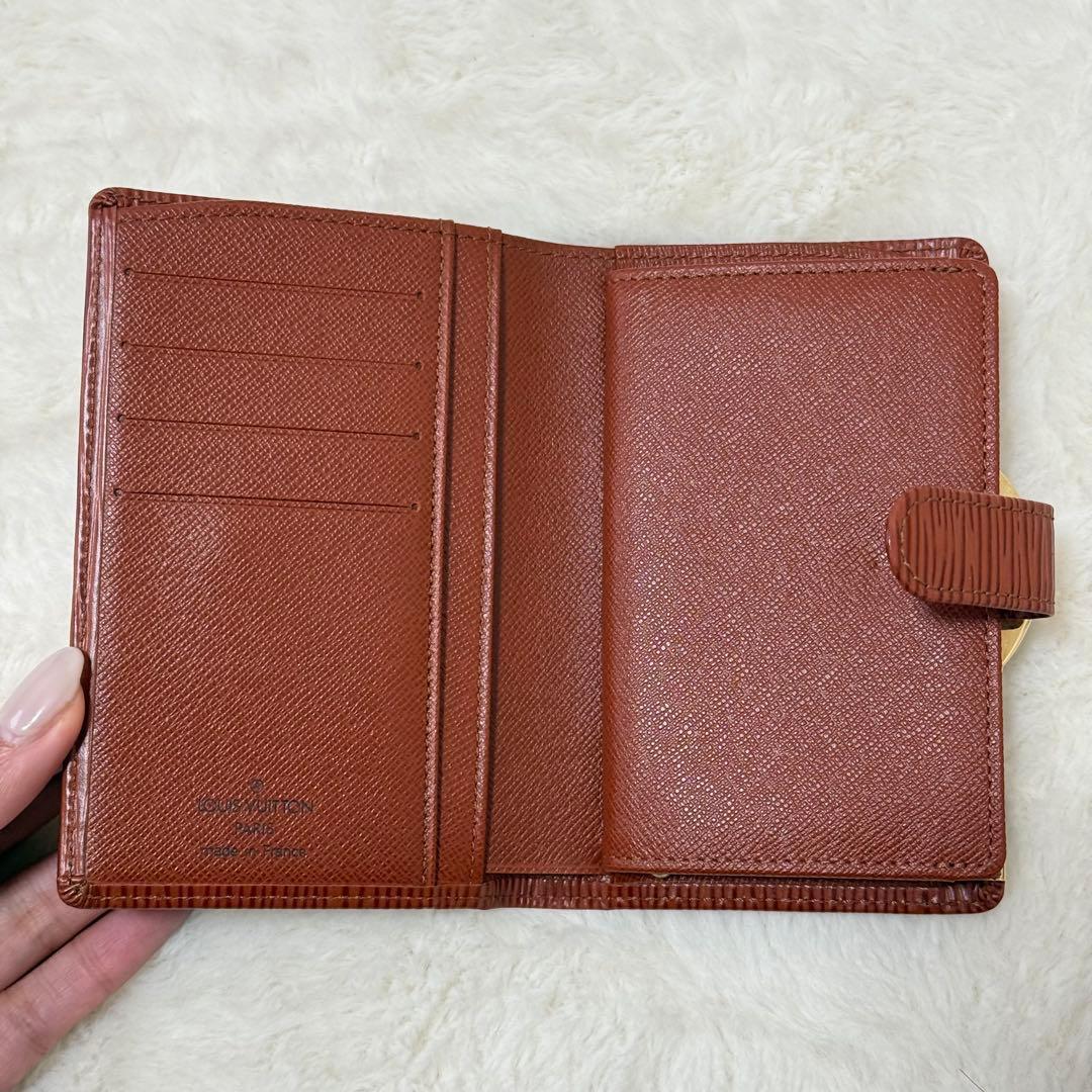 ルイヴィトン がま口 ポルトフォイユヴィエノワ エピ 二つ折り財布 ブラウン