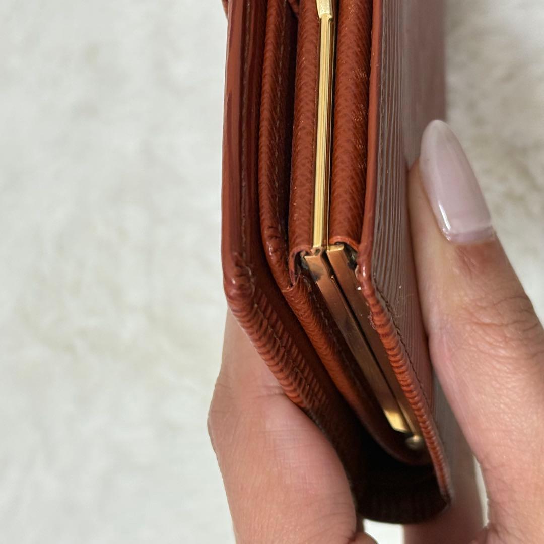 ルイヴィトン がま口 ポルトフォイユヴィエノワ エピ 二つ折り財布 ブラウン