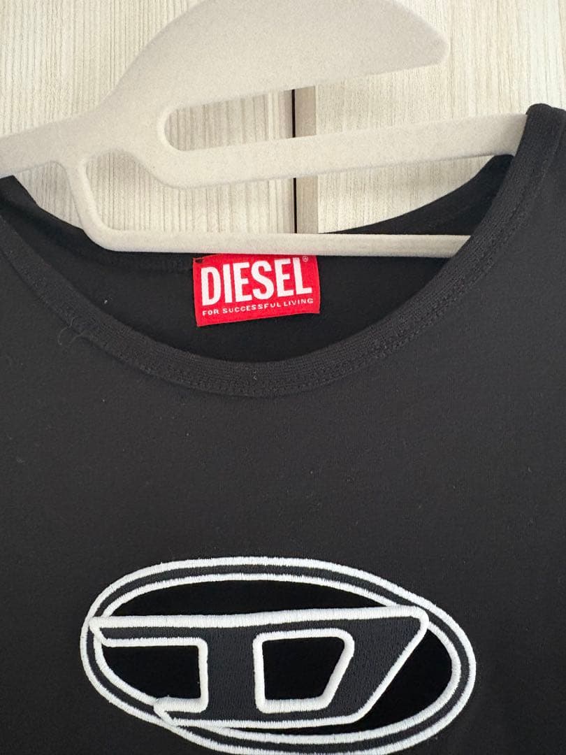 DIESEL 半袖Tシャツ 黒 ロゴ入り