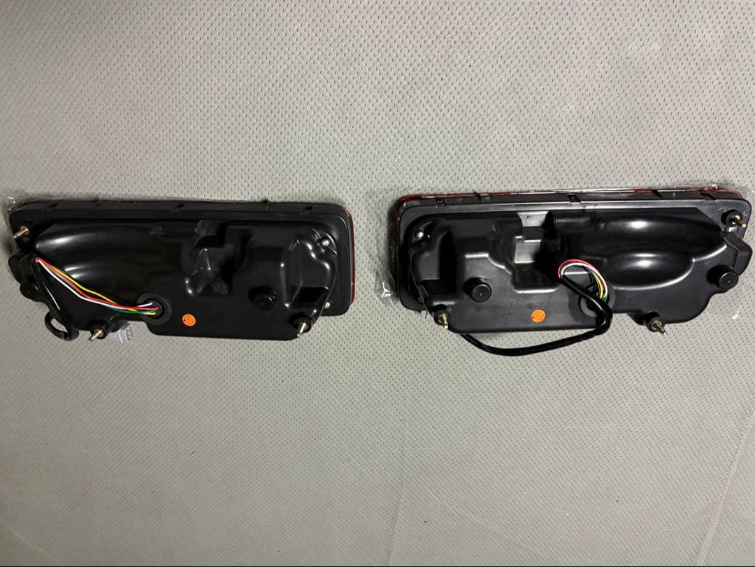 JB64 ジムニー、JB74 シエラ、JC74ノマド用 LEDテールランプ
