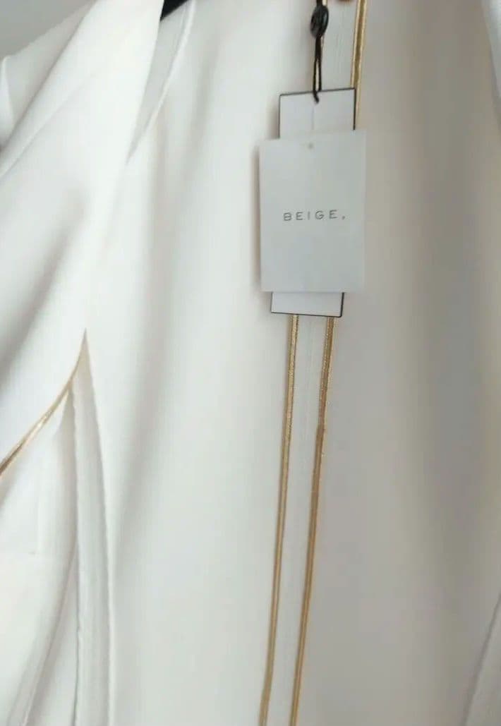BEIGE,ベイジ　LUIZAノーカラージャケット