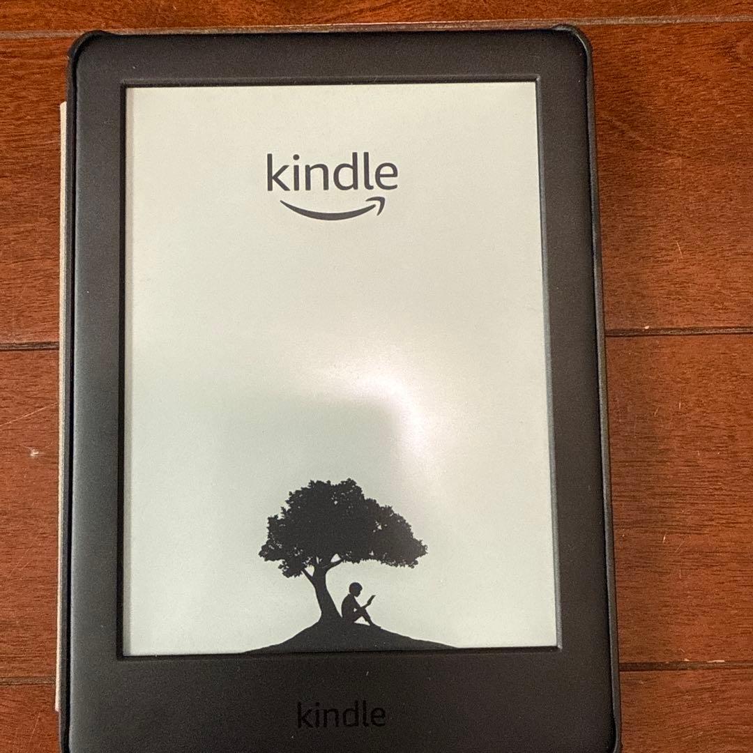 Amazon Kindle 第10世代　広告あり　紺ケース付き