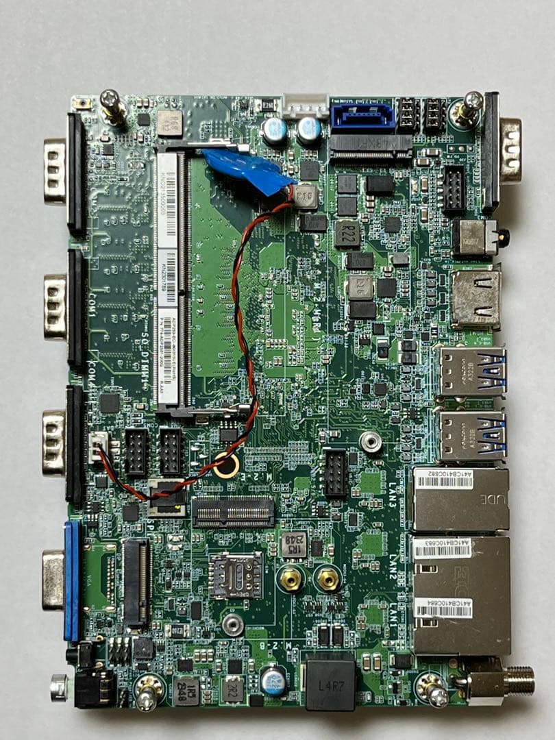 第12世代i3 メモリ8gb DFI ADP253
