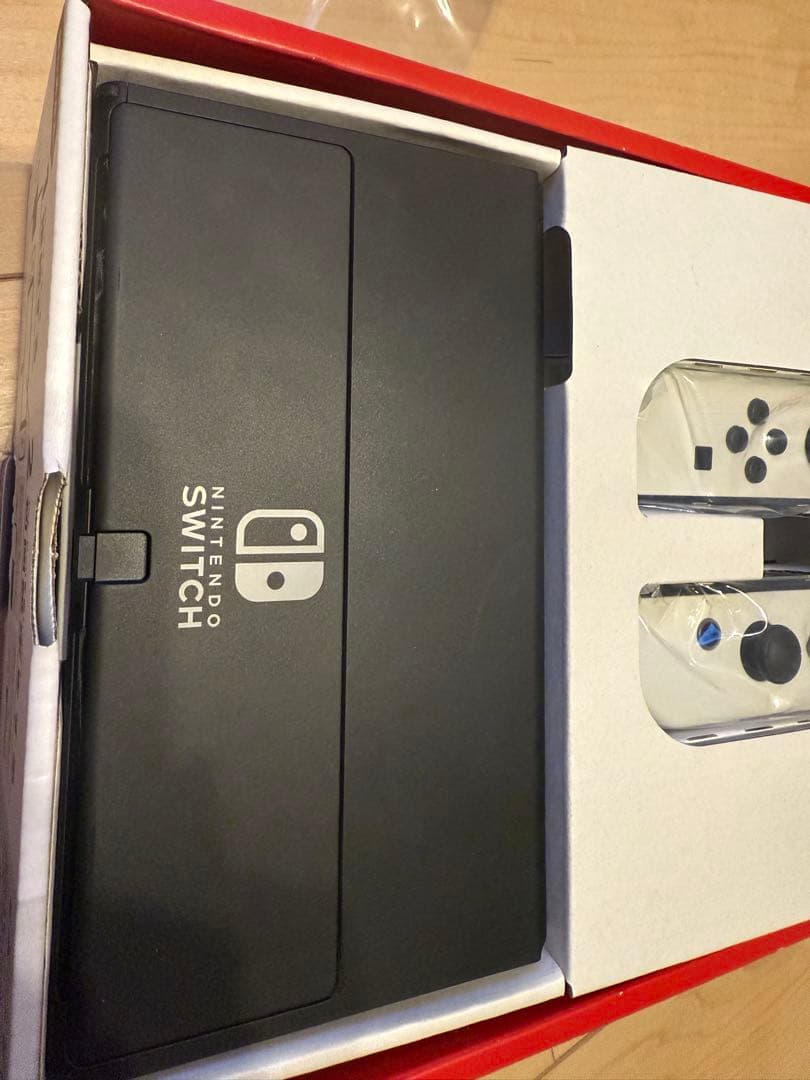 早い者勝ち　有機el Nintendo Switch