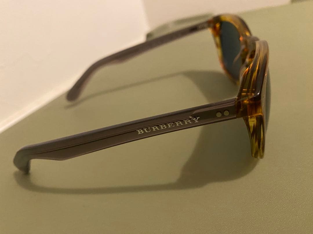 BURBERRY バーバリー サングラス