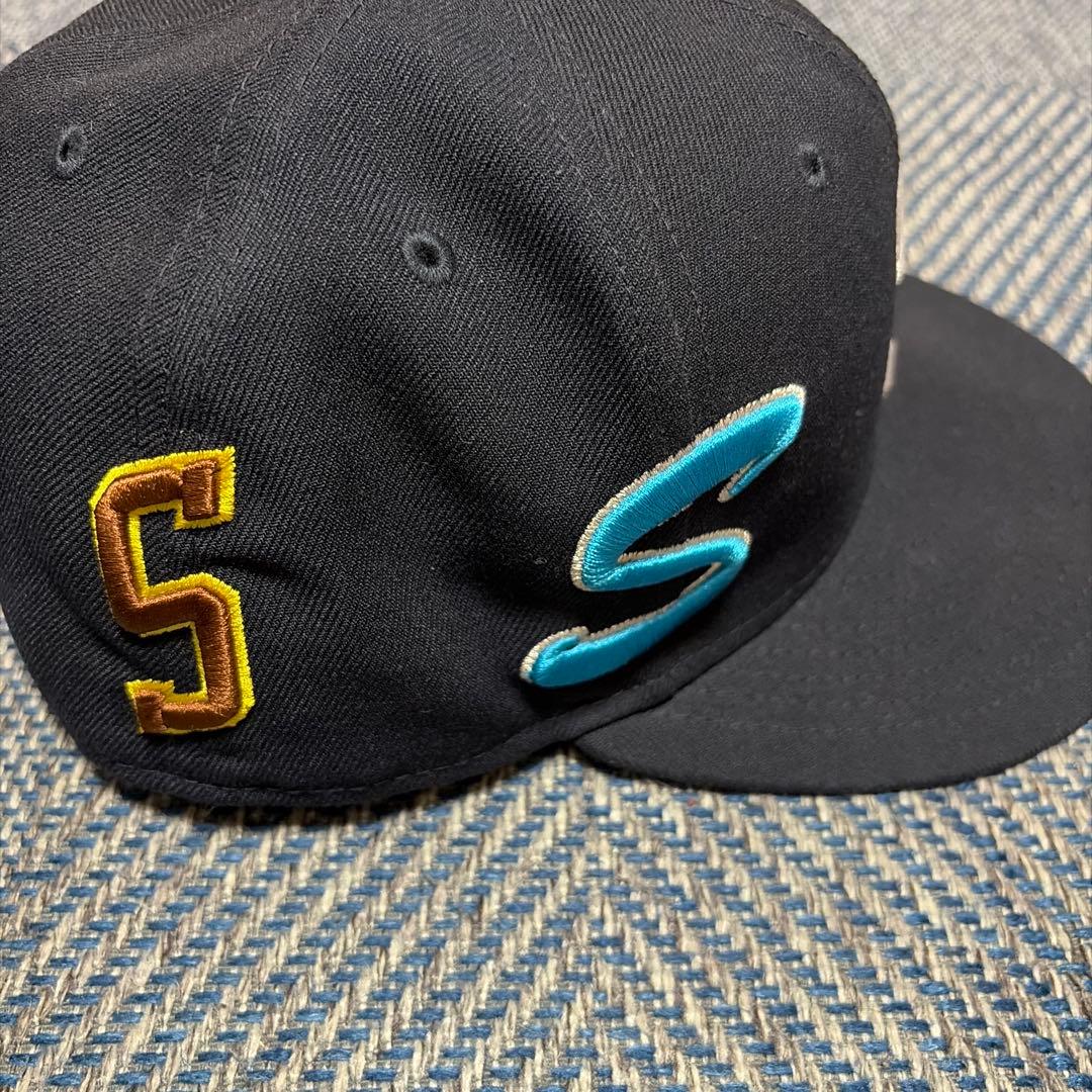 【早い者勝ち】Supreme Multi S Logo New Era