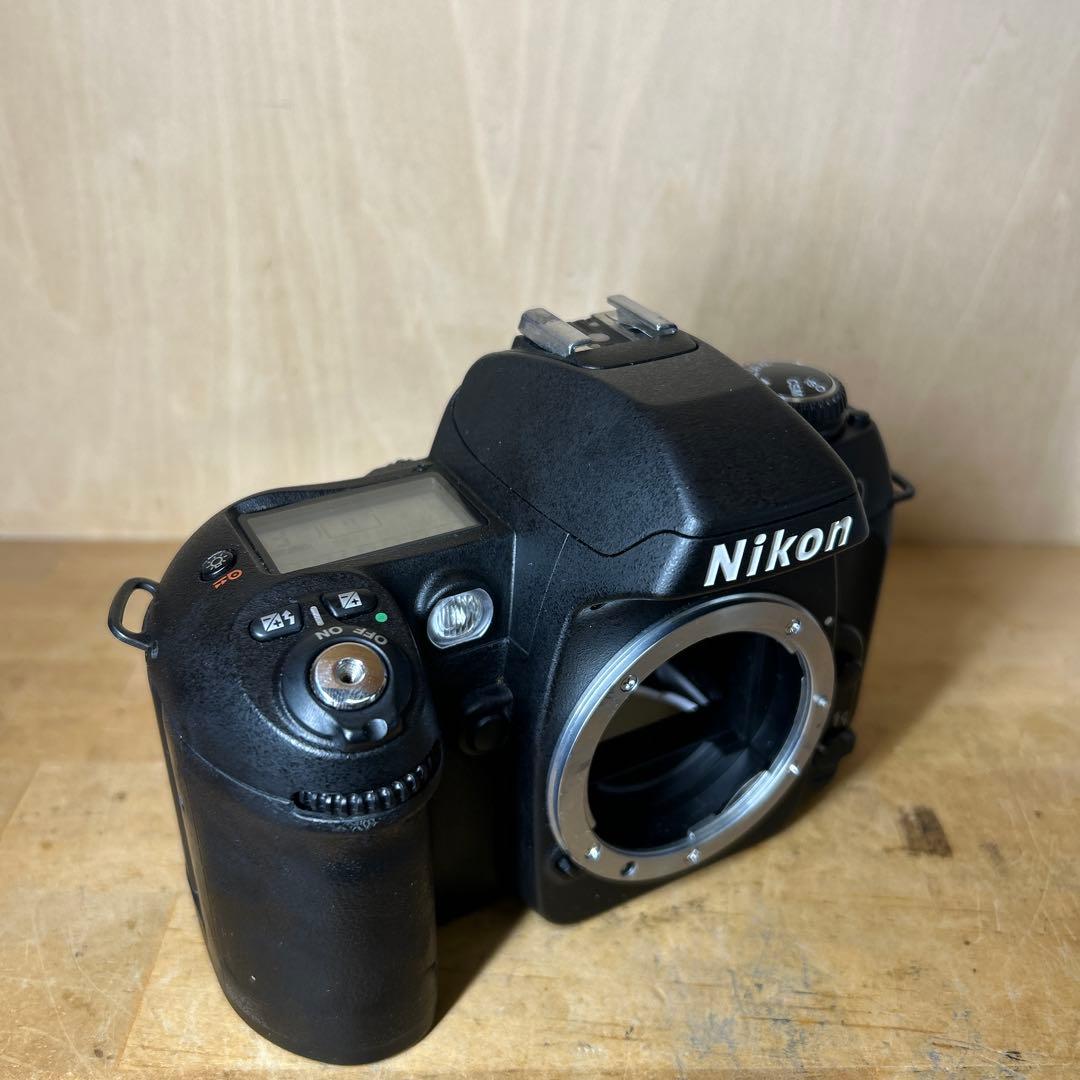 Nikon F80 ボディー完動極美品