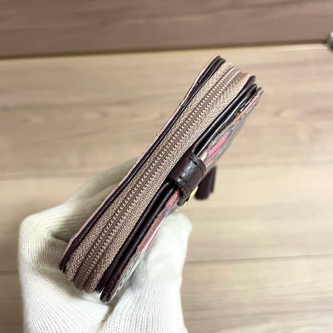 未使用級/アタオ　二つ折り財布　メリヴィトロ　ステンドグラス　マルチカラー