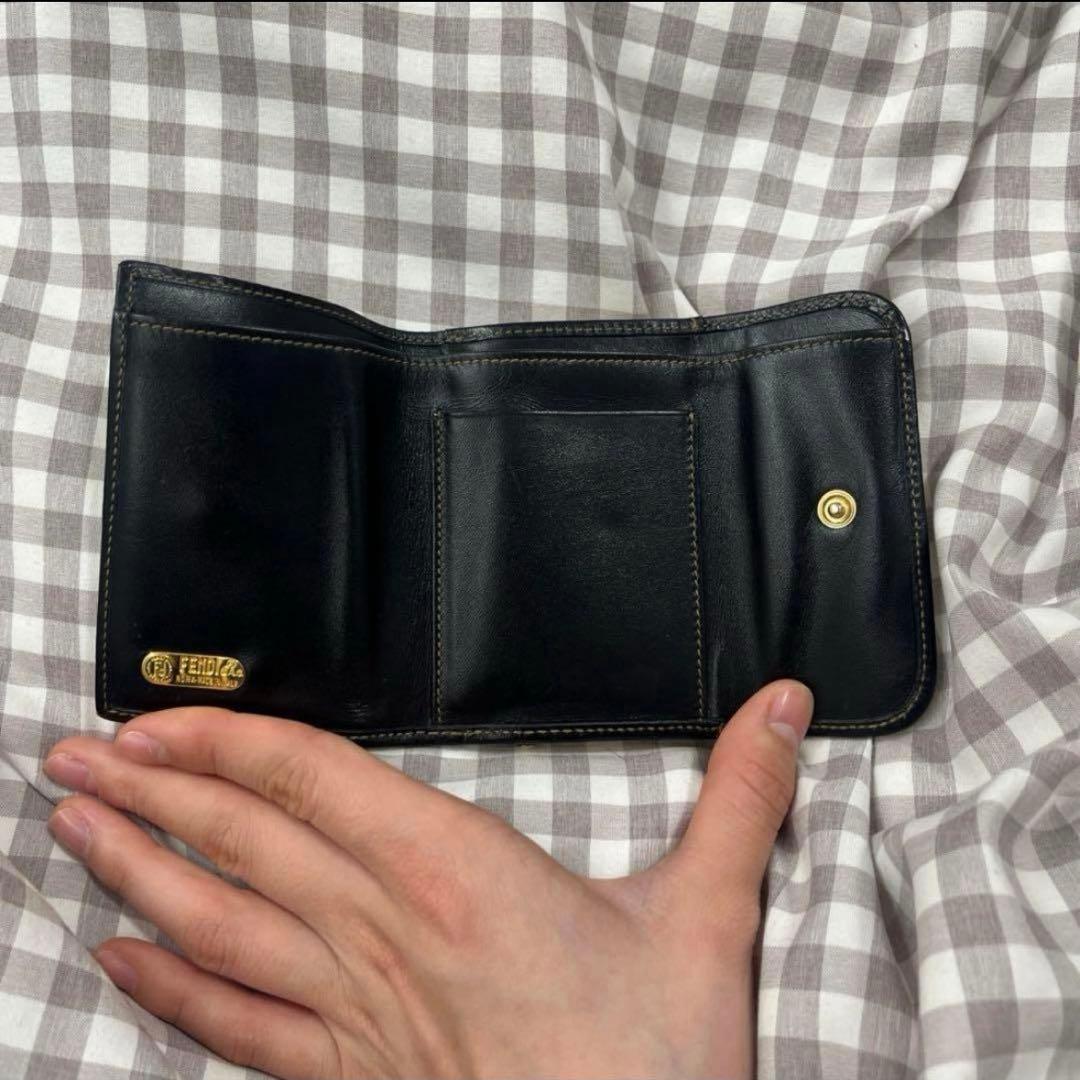 付属品つき！FENDI 三つ折り財布