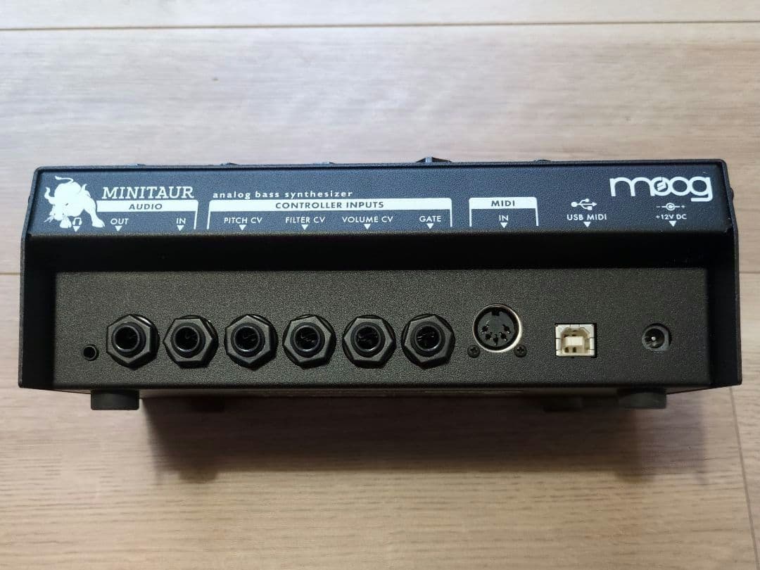 Moog MINITAUR アナログベースシンセサイザー