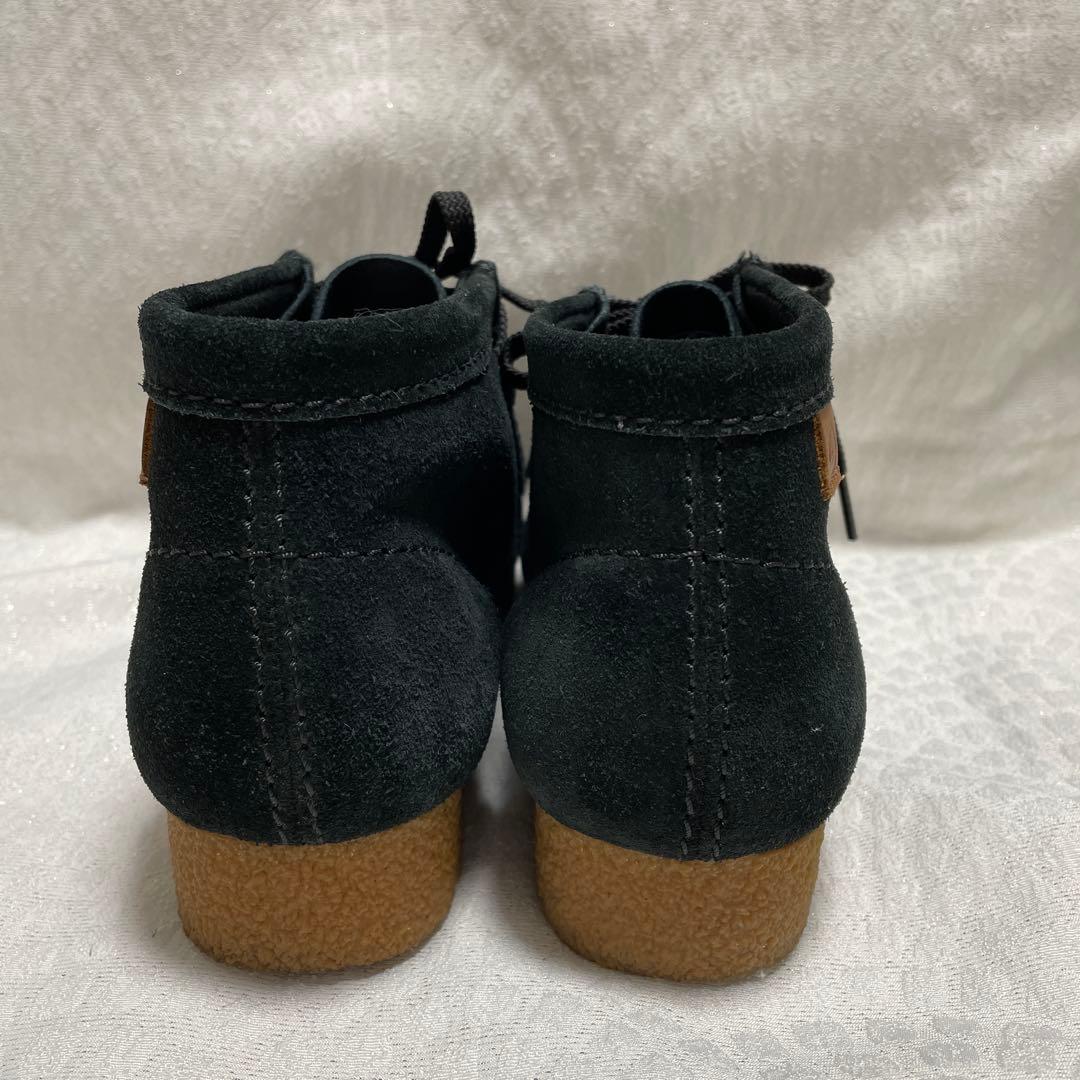 Clarks ブラック スエード