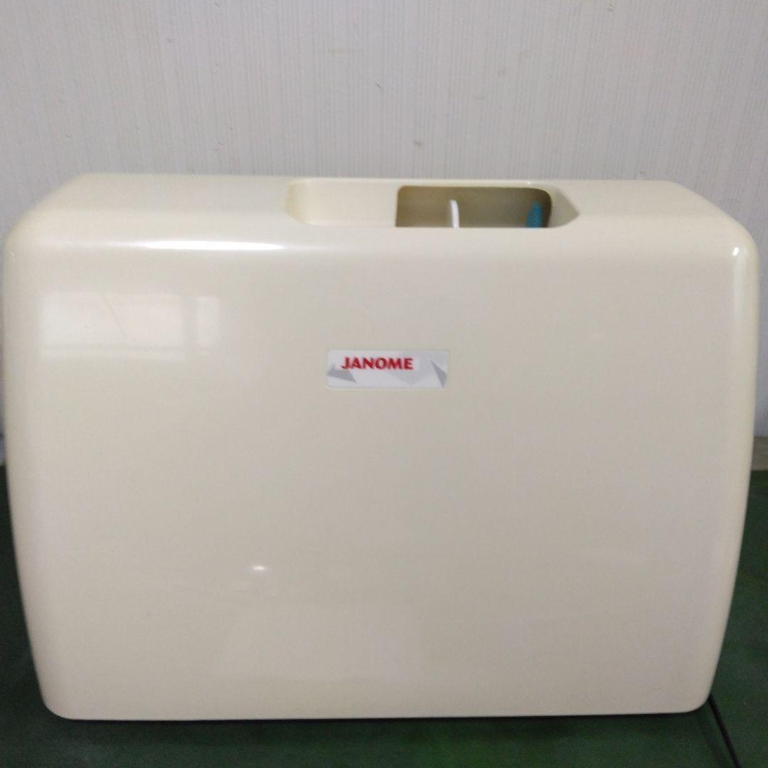 ジャノメミシンJQ-780型。
