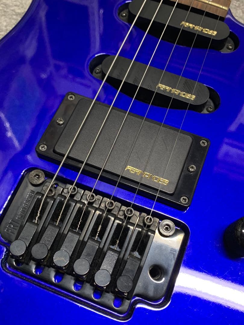 Fernandes FR-55 エレキギター　25エ232