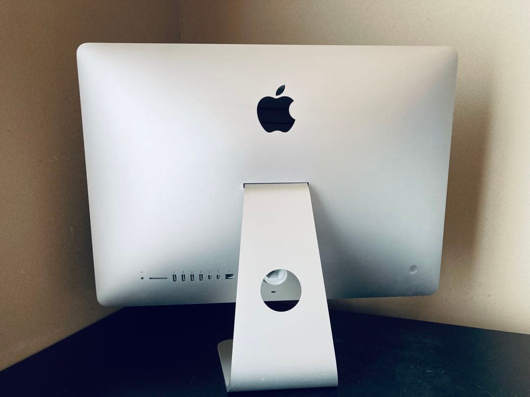 Macデスクトップ iMac /Seguoia / Win11 / AdobeCS2 /Office