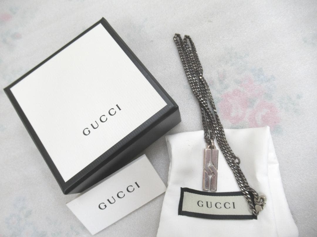 Gucci　グッチ　シルバー925　ノットインフィニティ ネックレス