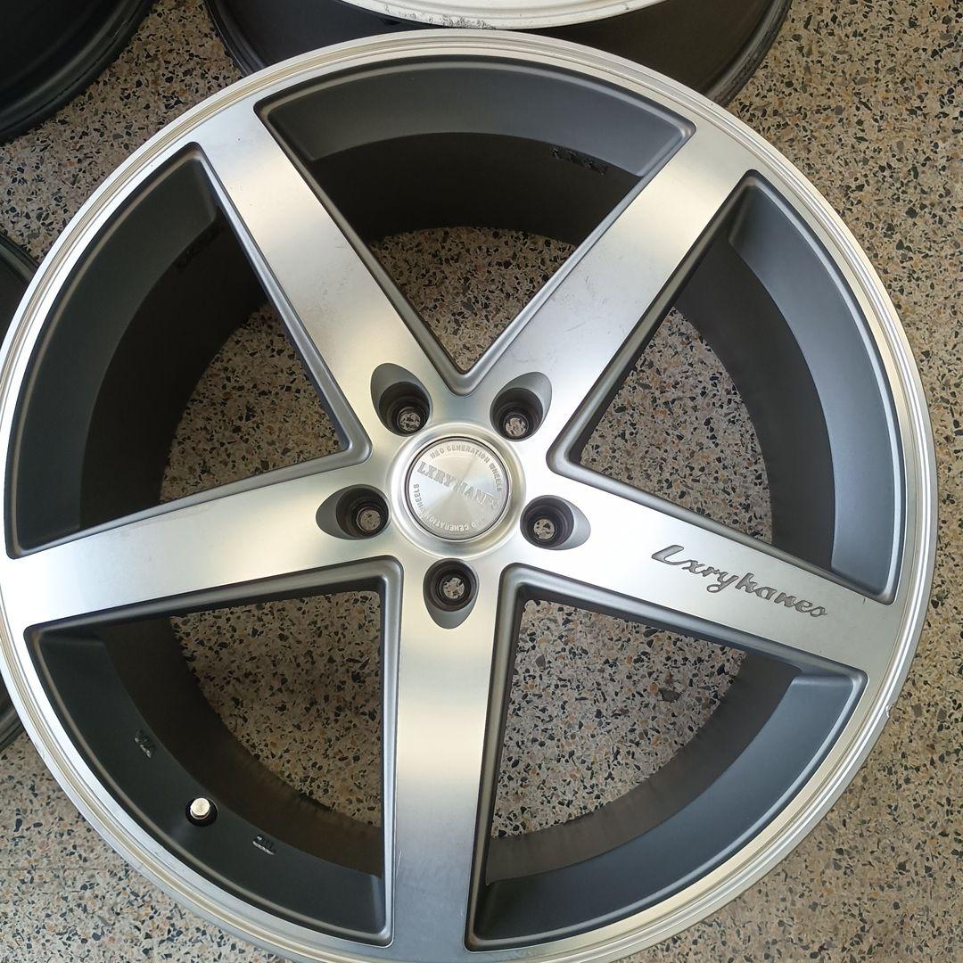 Laxy Hanes 19インチ 9.5J+40 114.3 5穴 アルミ4本