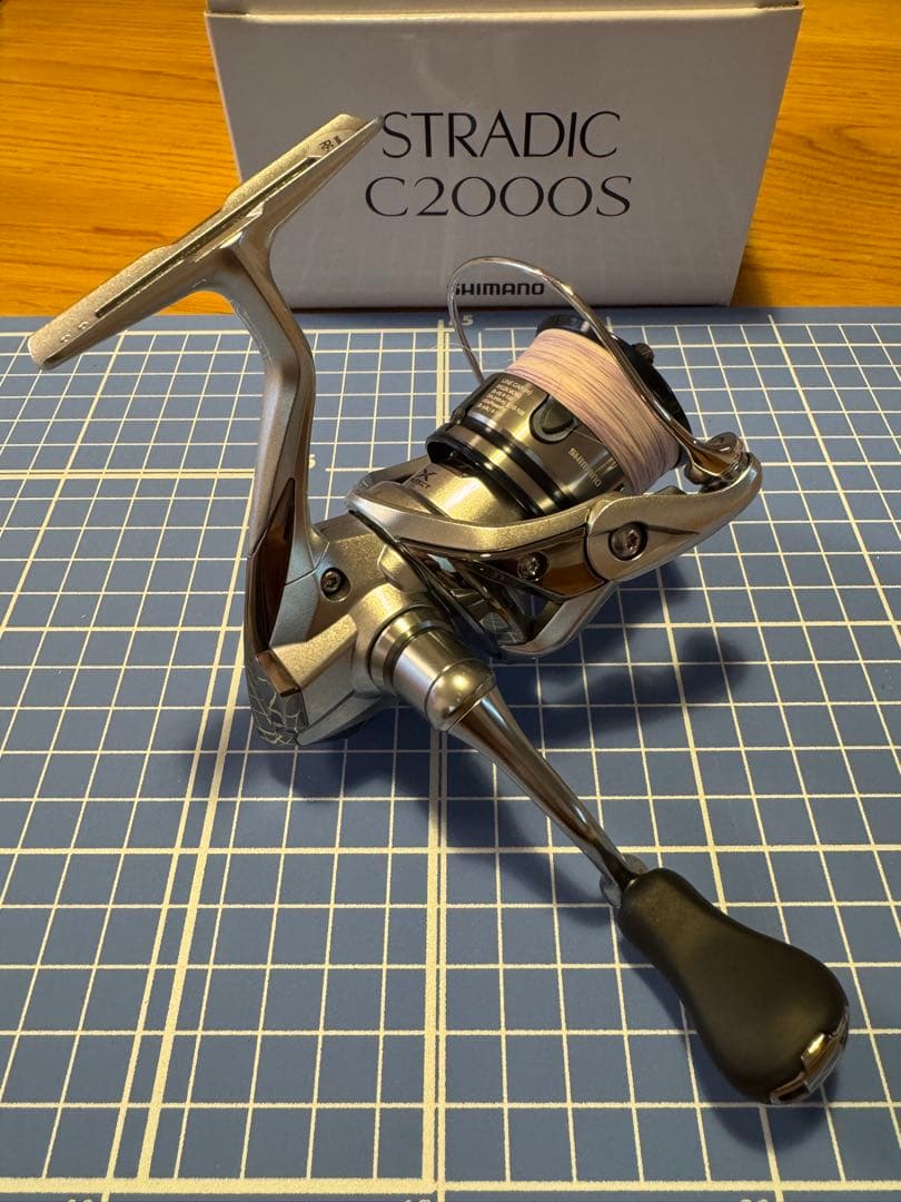 リール 19 STRADIC C2000S