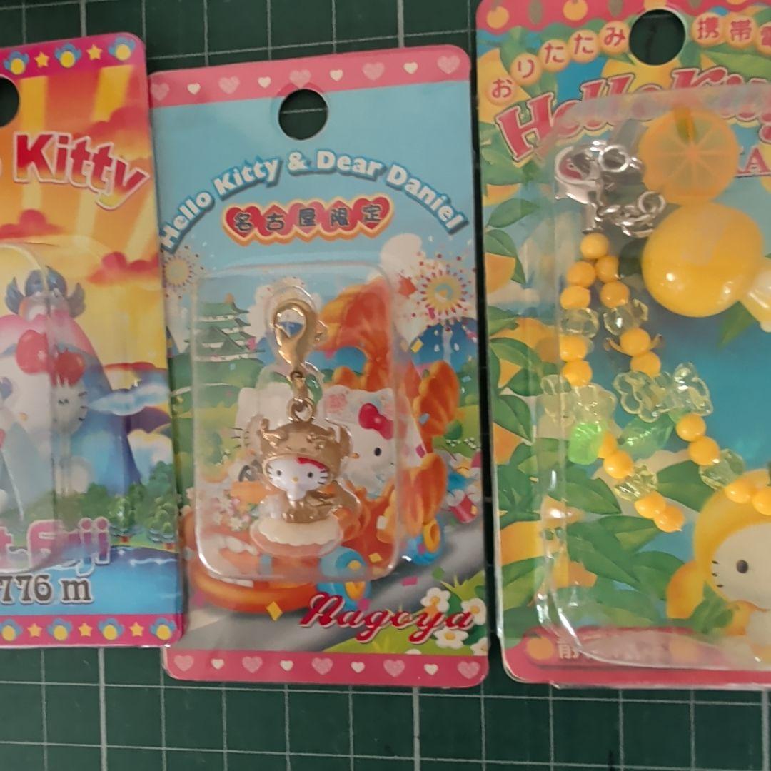 新品 未使用ハローキティ ファスナーマスコット ご当地 キティ キーホルダー