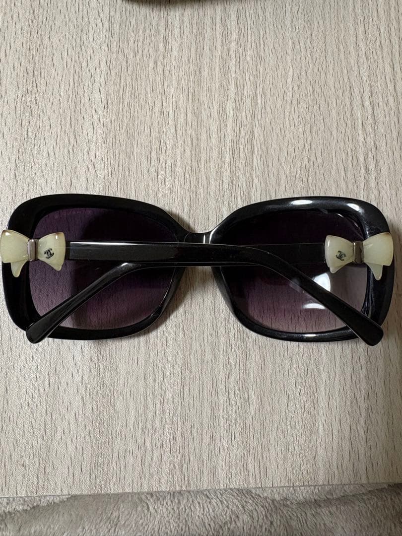 CHANEL リボン サングラス