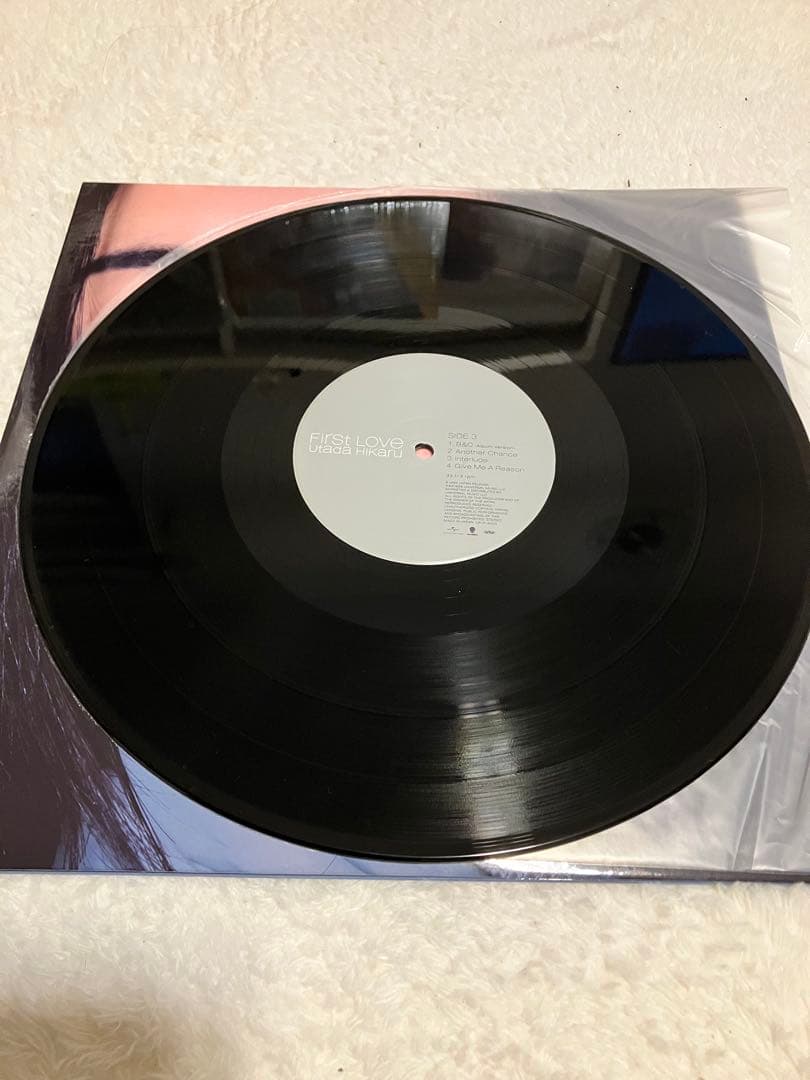 【試聴2回のみ！美品！】宇多田ヒカル　LPレコード　First Love