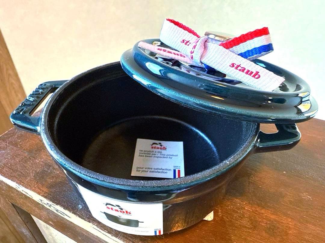 お値下げ！ストウブＳＴＡＵＢ限定色ラメール正規ココットラウンド１０ｃｍ新品保証付